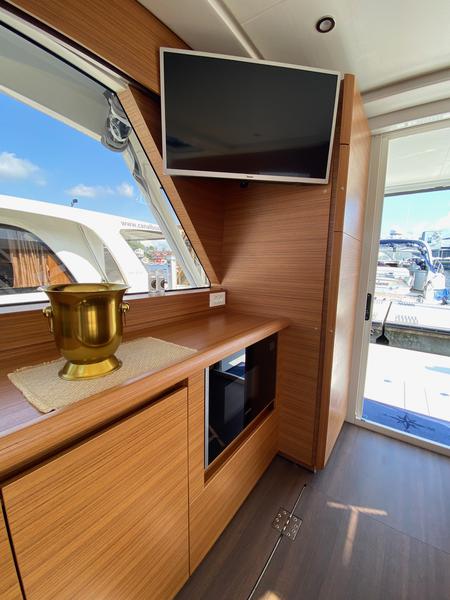 Book yachts online - motorboat - Greenline 39 - Kviteseid - rent