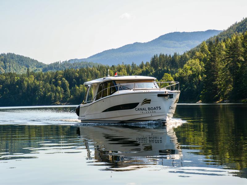 Book yachts online - motorboat - Greenline 39 - Kviteseid - rent