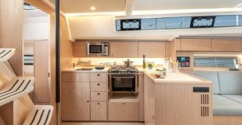 Book yachts online - sailboat - Bavaria C42 - Kalispera - rent