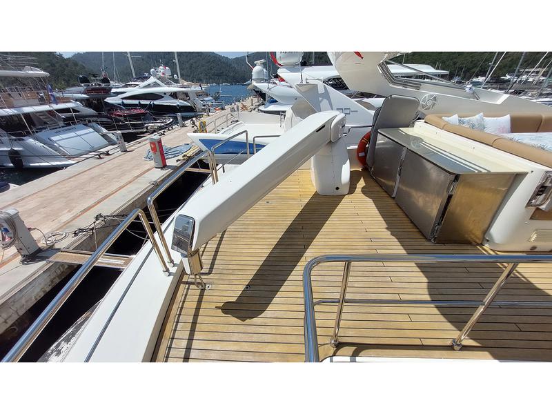 Book yachts online - motorboat - Evo Marine Deauville 760 - My Way  - rent