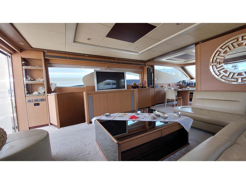 Book yachts online - motorboat - Evo Marine Deauville 760 - My Way  - rent