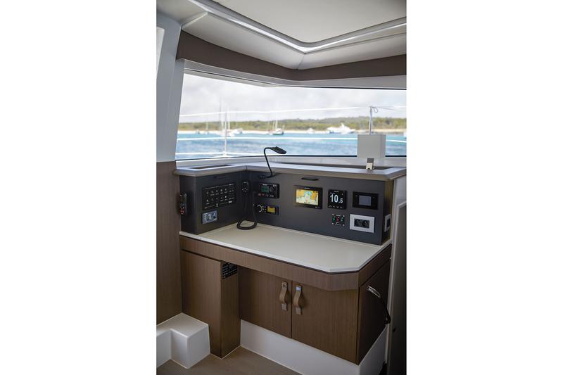 Book yachts online - catamaran - Bali 4.2 - Sah Mat - rent