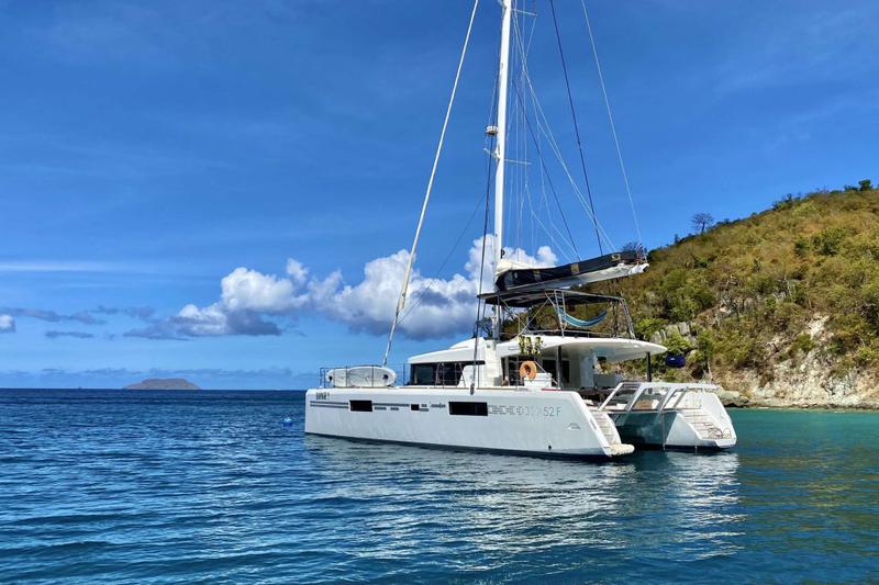 Book yachts online - catamaran - Lagoon 52 - CAÏC - rent
