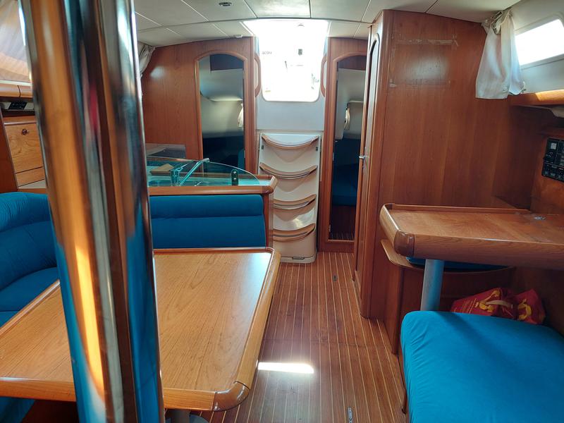 Book yachts online - sailboat - Sun Odyssey 37 - Victoria - rent