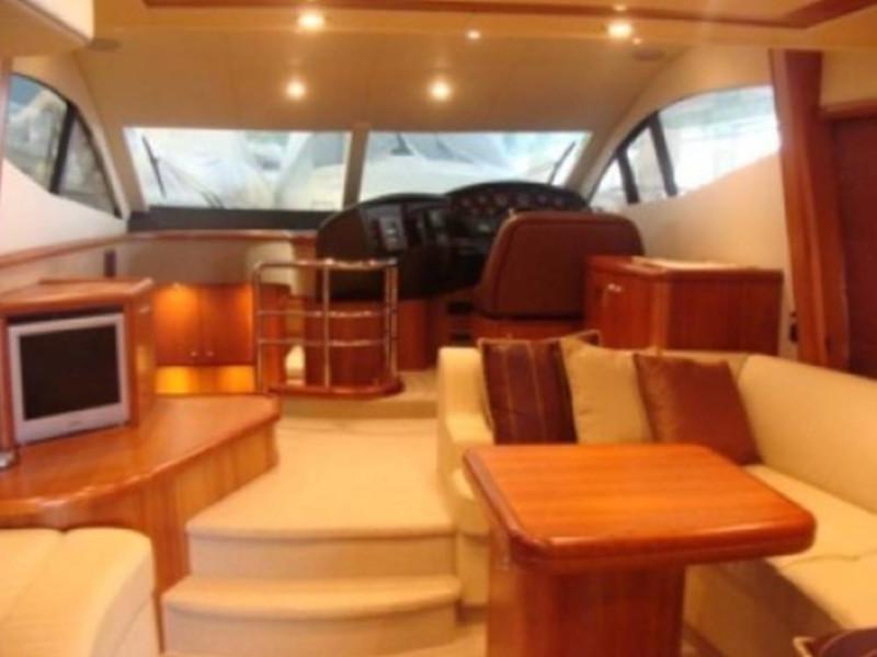 Book yachts online - motorboat - Manhattan 50 - Aviator - rent