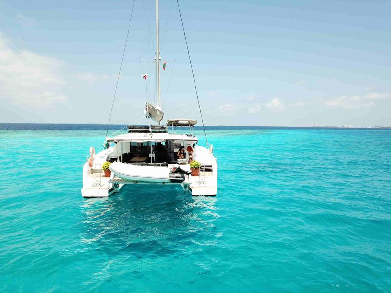 Book yachts online - catamaran - Saona 47 - Ecstasy - rent