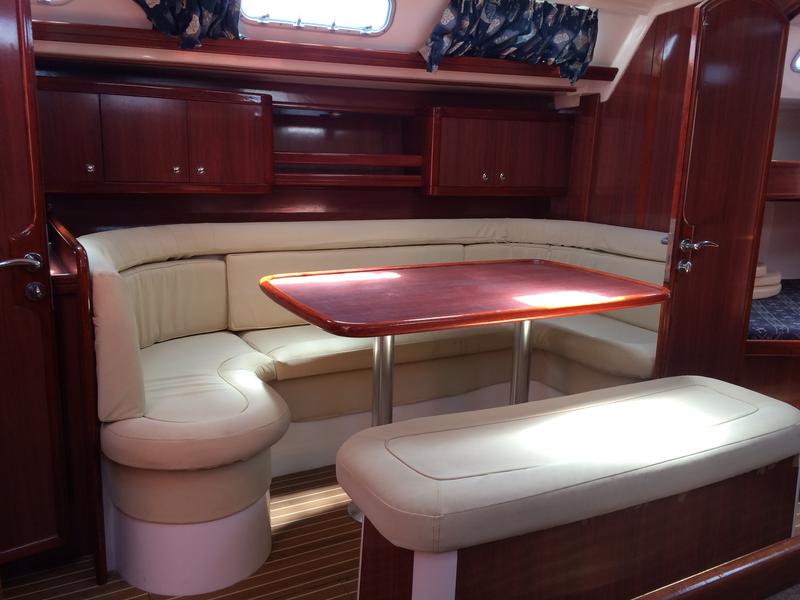 Book yachts online - sailboat - Ocean Star 51.2 - Cronos - rent