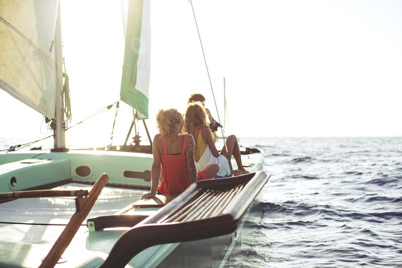 Book yachts online - catamaran - IY LBV33 - Dragonfly - rent