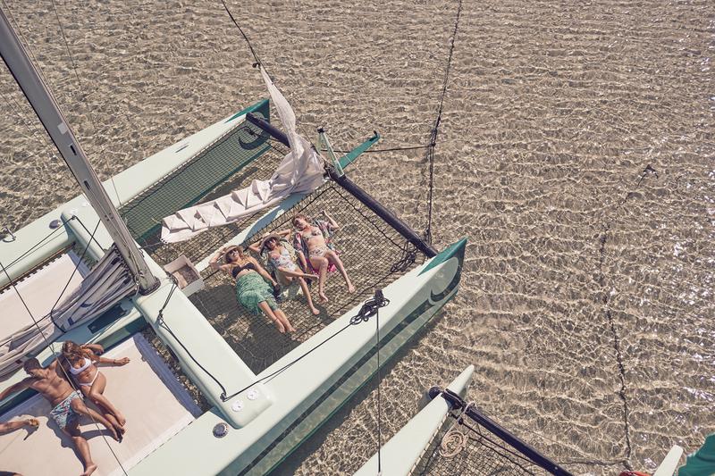Book yachts online - catamaran - IY LBV33 - Dragonfly - rent