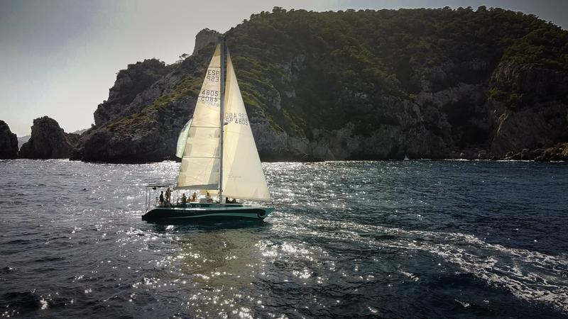 Book yachts online - sailboat - Fortuna 40 - Sara of the Seas - rent