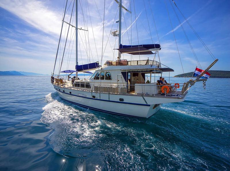 Book yachts online - other - Gulet - ALBA - rent