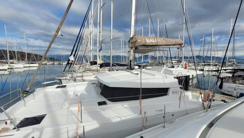 Book yachts online - catamaran - Bali Maxi Lounge 4.1 - My Dreams - rent