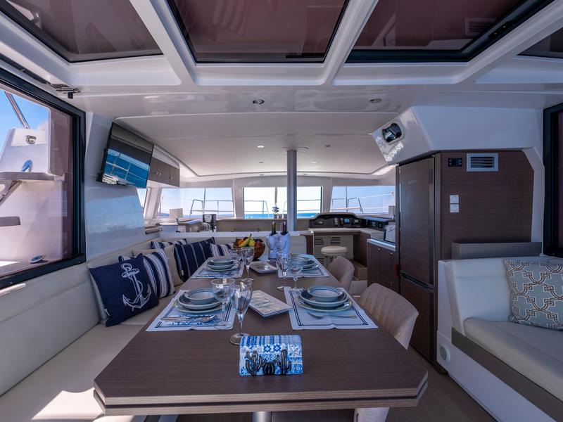 Book yachts online - catamaran - Bali Maxi Lounge 4.1 - My Dreams - rent