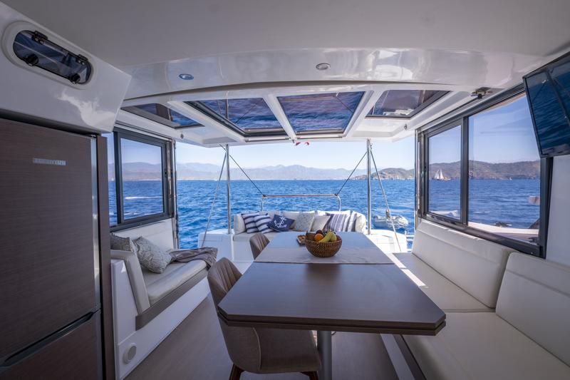 Book yachts online - catamaran - Bali Maxi Lounge 4.1 - My Dreams - rent