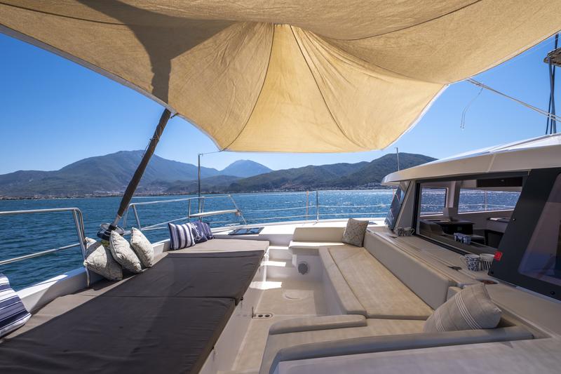 Book yachts online - catamaran - Bali Maxi Lounge 4.1 - My Dreams - rent