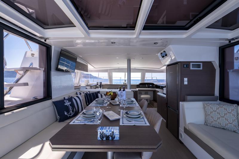 Book yachts online - catamaran - Bali Maxi Lounge 4.1 - My Dreams - rent