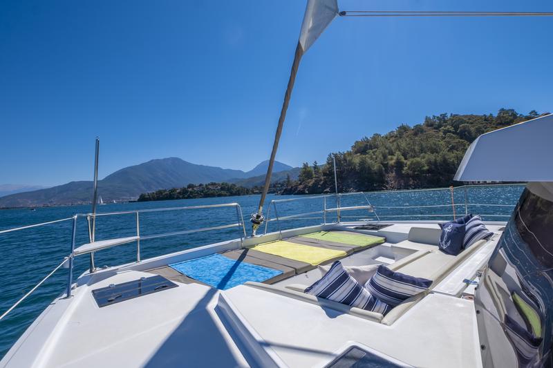 Book yachts online - catamaran - Bali Maxi Lounge 4.1 - My Dreams - rent