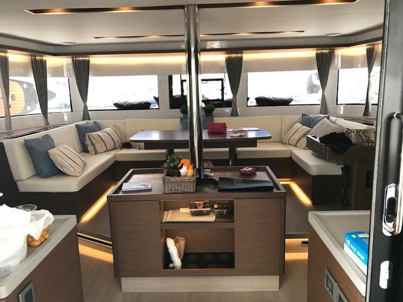 Book yachts online - catamaran - Lagoon 50 - Sophia - rent