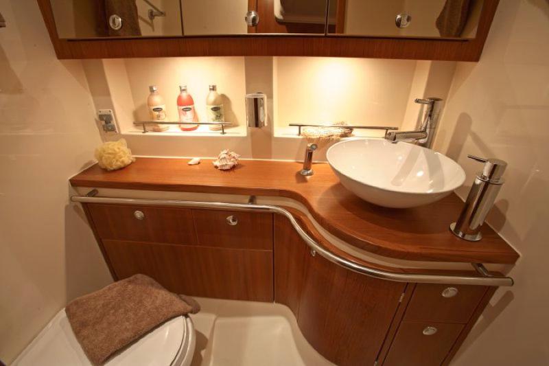 Book yachts online - sailboat - Elan 514 Impression - MGV Treaton - rent