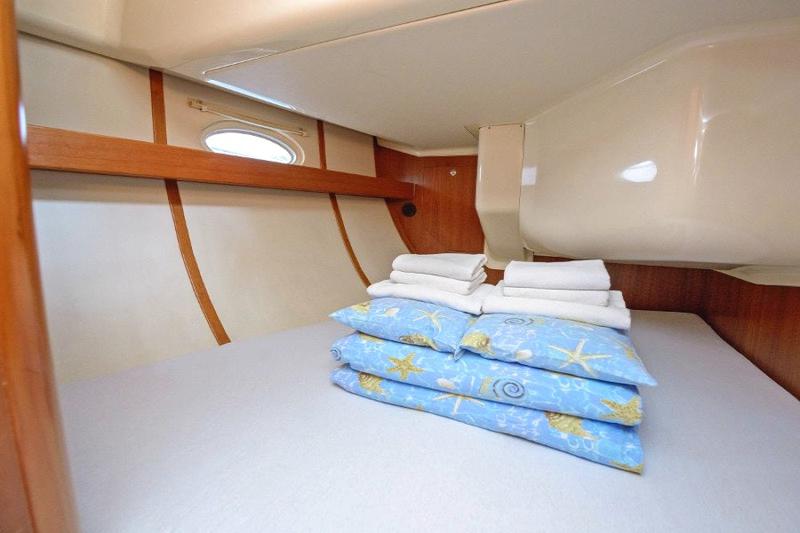 Book yachts online - sailboat - Elan 514 Impression - MGV Treaton - rent