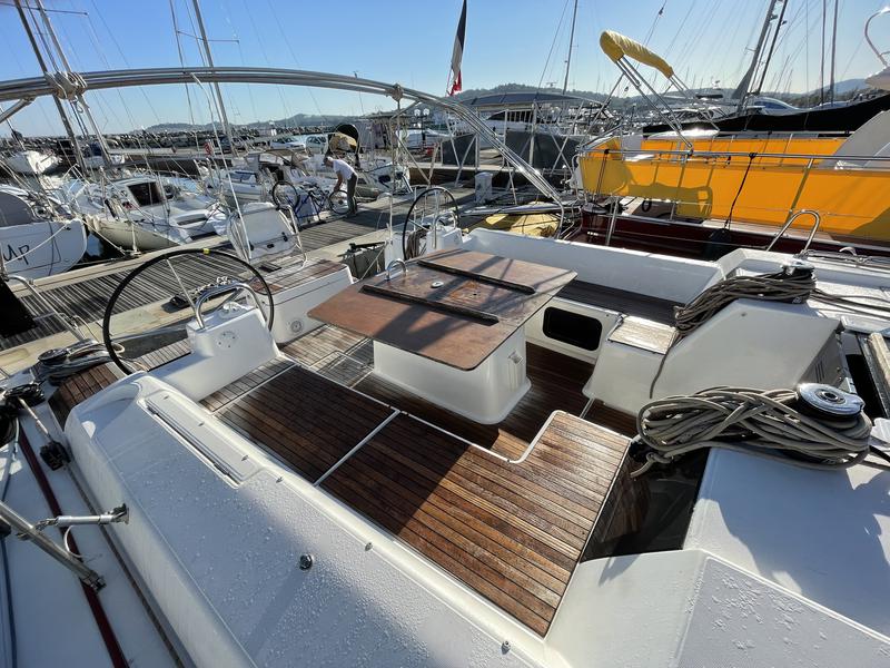 Book yachts online - sailboat - Dufour 512 Grand Large - Sea azur - rent