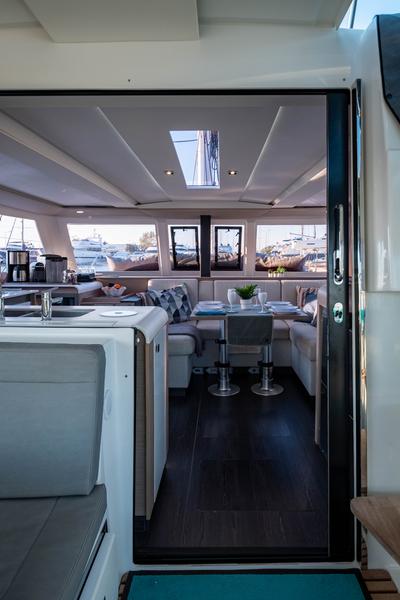 Book yachts online - catamaran - Fountaine Pajot Isla 40 - Artemis  - rent