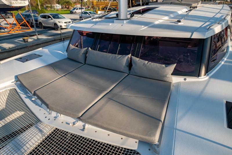 Book yachts online - catamaran - Fountaine Pajot Isla 40 - Artemis  - rent