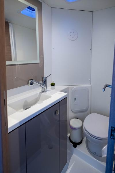 Book yachts online - catamaran - Fountaine Pajot Isla 40 - Artemis  - rent