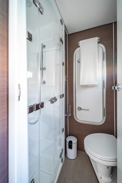 Book yachts online - catamaran - Bali 5.4 - Signature Vision (2022) - rent