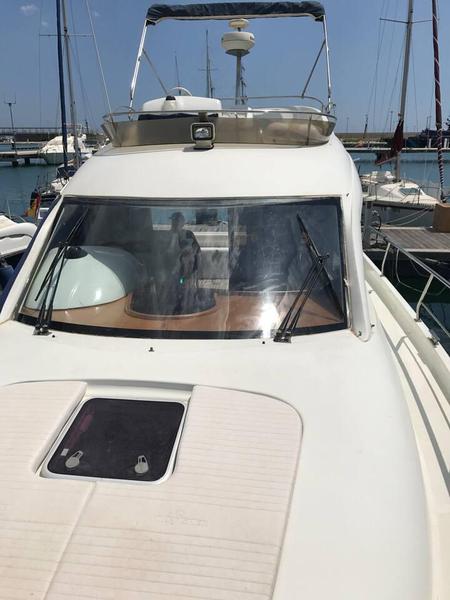Book yachts online - motorboat - StarFisher 34L - Por La Mar - rent