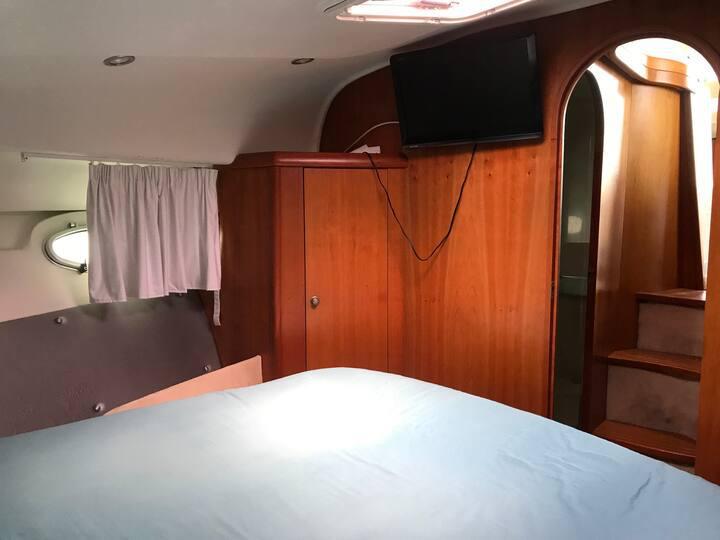 Book yachts online - motorboat - StarFisher 34L - Por La Mar - rent