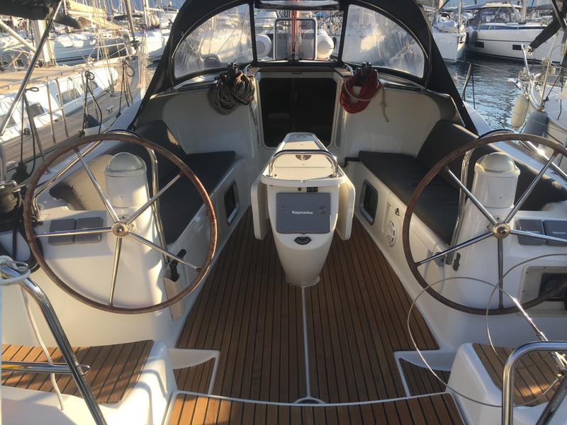 Book yachts online - sailboat - Sun Odyssey 42 i - TEMPO - rent