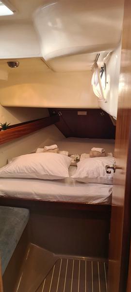 Book yachts online - sailboat - Bavaria 42 - Chimera - rent