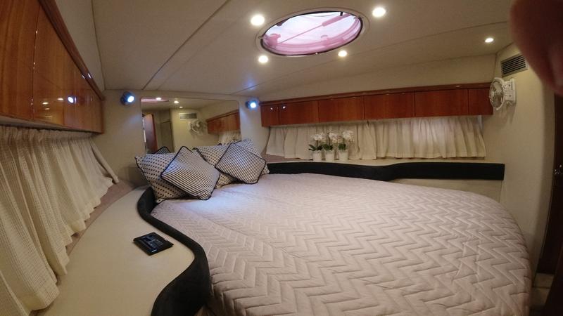 Book yachts online - motorboat - Sunseeker Portofino 40 - Maxim - rent