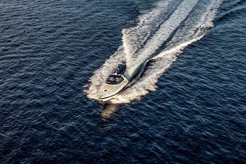 Book yachts online - motorboat - Sunseeker Portofino 40 - Maxim - rent