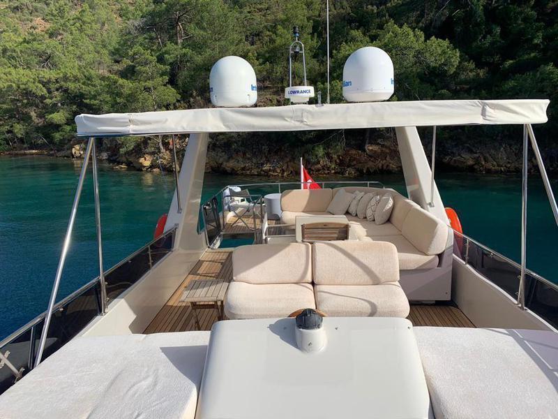 Book yachts online - motorboat - SES Yacht Trawler 55 - Atil - rent