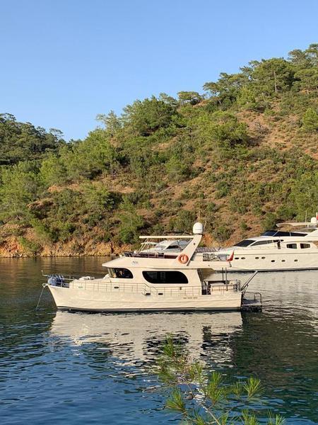 Book yachts online - motorboat - SES Yacht Trawler 55 - Atil - rent