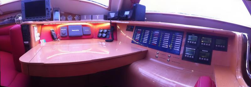 Book yachts online - catamaran - Privilege 45 - Laura - rent