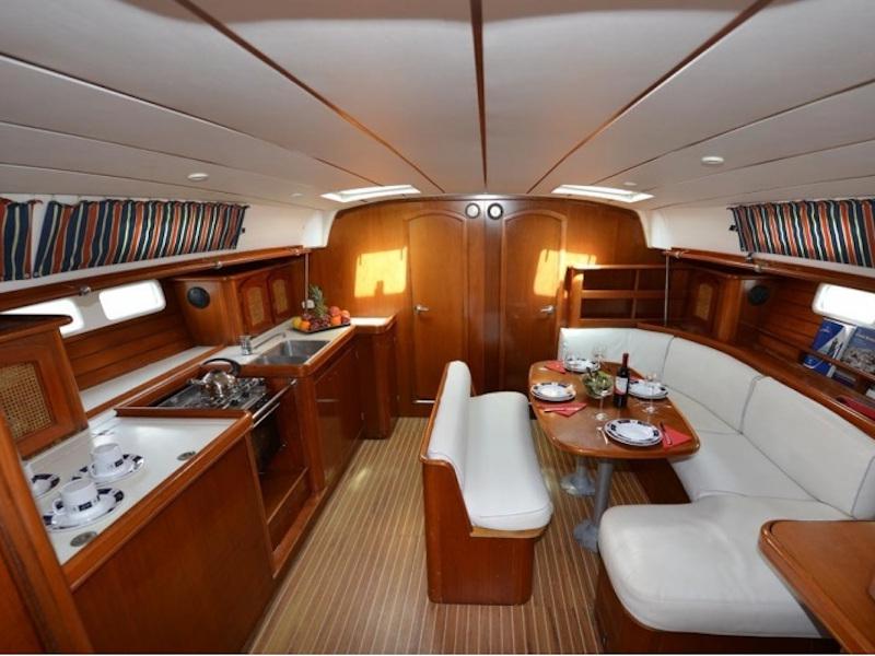 Book yachts online - sailboat - Oceanis 461 - Aida - rent