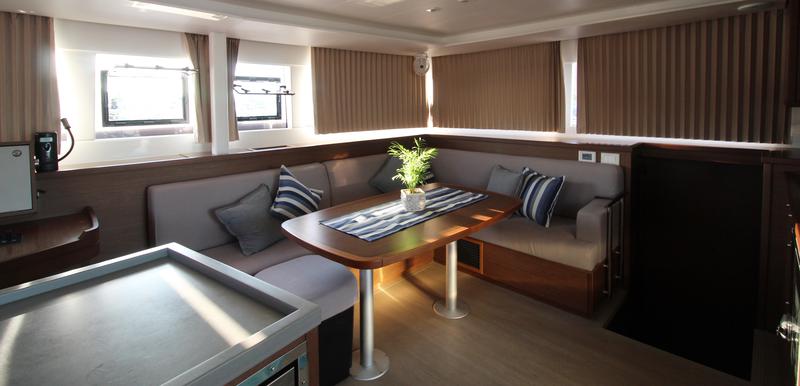 Book yachts online - catamaran - Lagoon 450 - Aris - rent