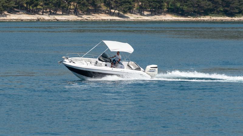 Book yachts online - motorboat - Ranieri Voyager 23S - no name - rent