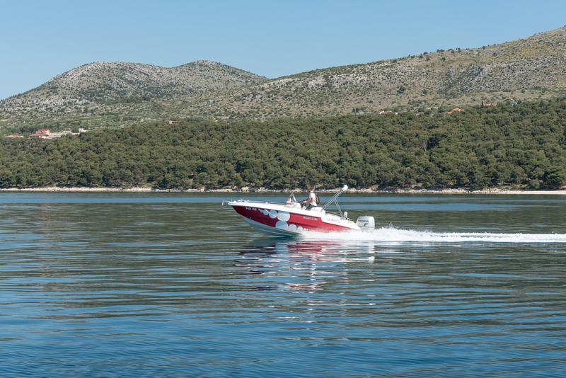 Book yachts online - motorboat - Lexia Saona 20 - no name - rent
