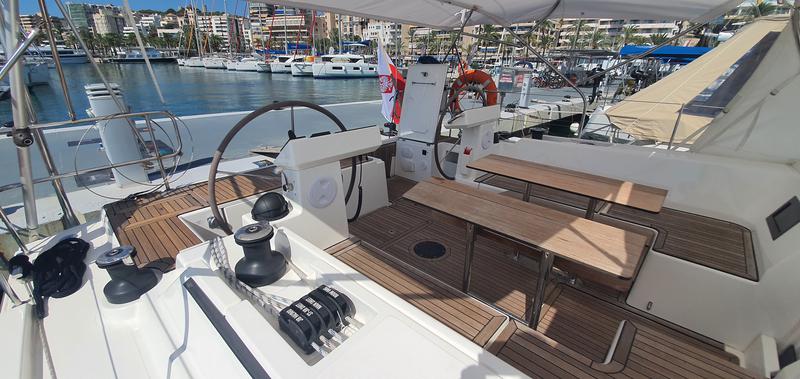 Book yachts online - sailboat - Bavaria C45 Style - Whisper - rent