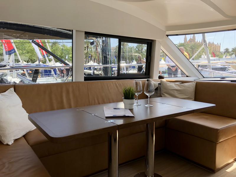 Book yachts online - motorboat - Bavaria R55 Fly - Valluga - rent