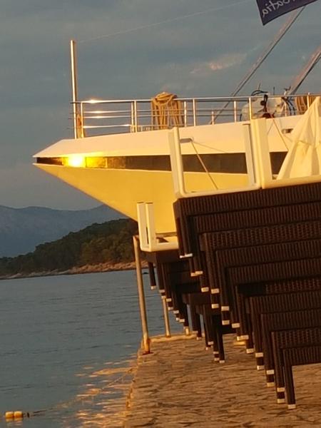 Book yachts online - motorboat - Motoryacht - Amadeus - rent