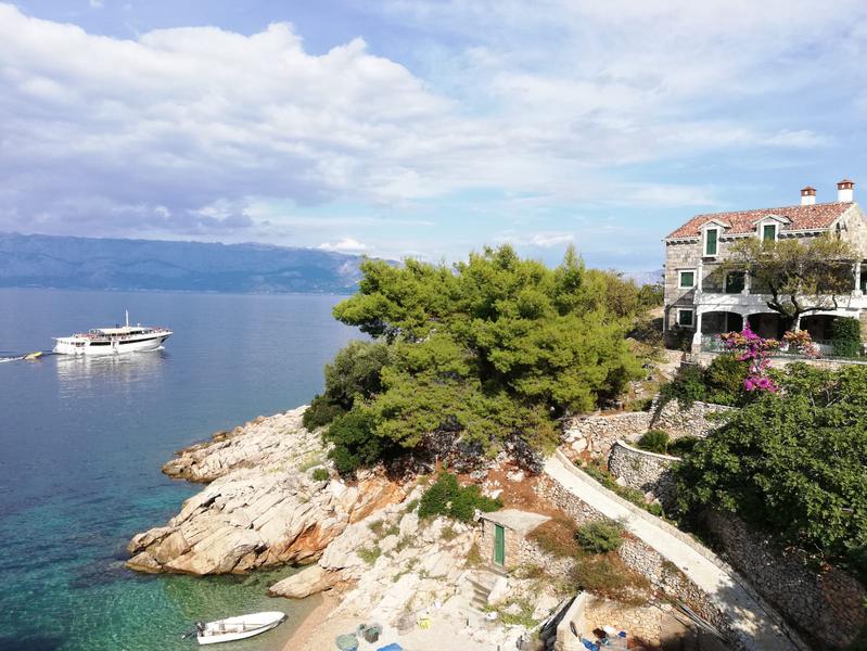 Book yachts online - motorboat - Motoryacht - Amadeus - rent