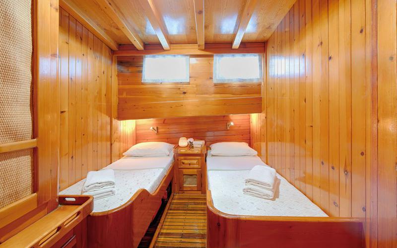 Book yachts online - other - Gulet - Almira - rent