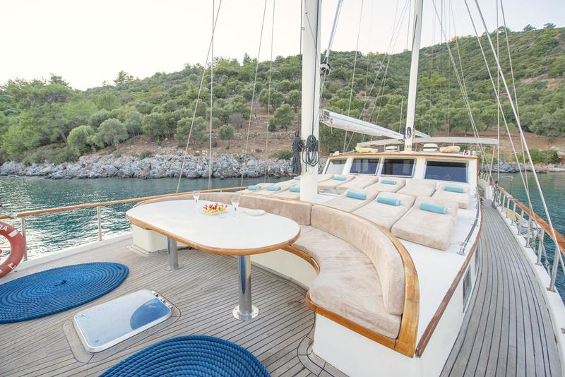 Book yachts online - other - Gulet - Almira - rent