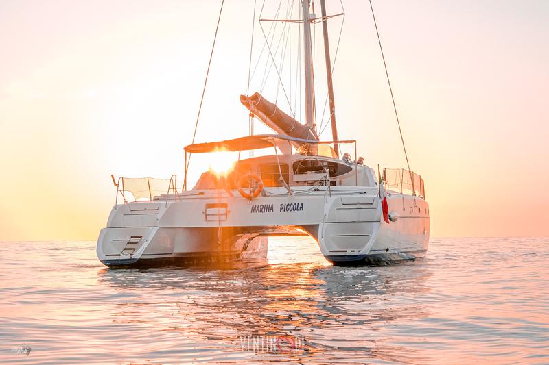 Book yachts online - catamaran - Belize 43 - Marina Piccola - rent