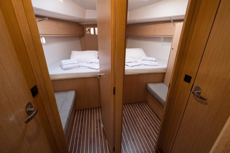 Book yachts online - sailboat - Bavaria Cruiser 46 - Beluga 1 - rent